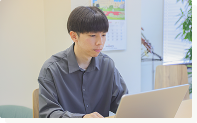 仕様を満たす実装が出来た時に、達成感を感じます。